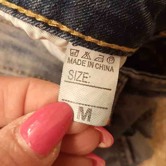 NWOT Unbranded Denim Shorts Size Medium - Picture 7 of 8